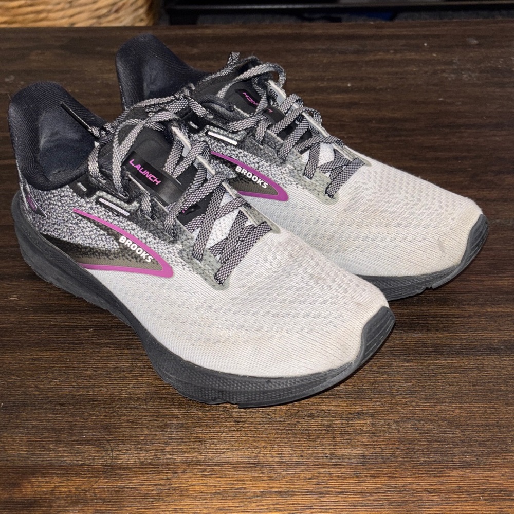 Brooks Launch 10 - Gray and Purple